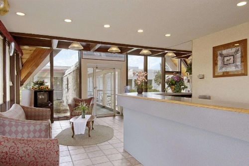 Days Inn by Wyndham Colorado Springs/Garden of the Gods image 41